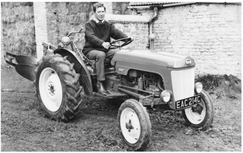 Product picture NUFFIELD BMC MINI TRACTOR FACTORY WORKSHOP SERVICE MANUAL